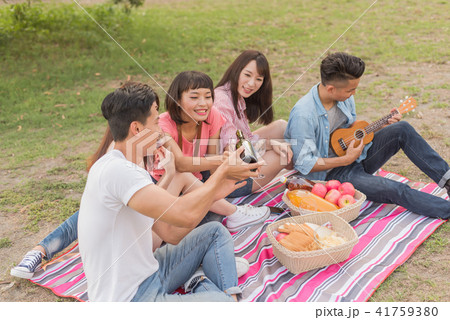 take a picnic 41759380