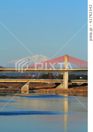 愛知県 庄内川沿いから見た御嶽山 愛知県 庄内川沿いから見た御嶽山 41762342