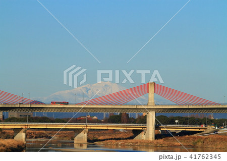 愛知県 庄内川沿いから見た御嶽山 愛知県 庄内川沿いから見た御嶽山 41762345