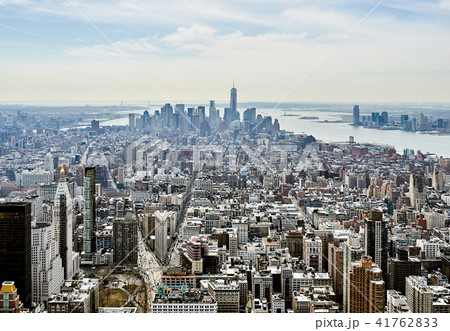 Cityscape view of Manhattan 41762833