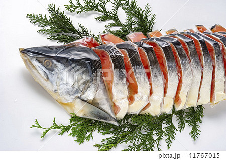 鮭の切り身 41767015