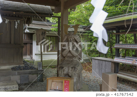 鎌倉宮のなで身代わり様（鎌倉市二階堂） 41767542