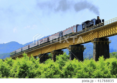 新緑の磐越西線SL 41768835