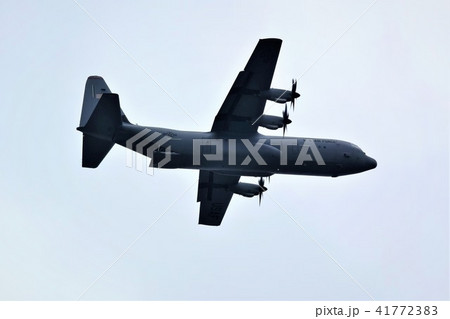 横田基地に配備されている米空軍のC-130J-30輸送機 横田基地に配備されている米空軍のC-130J-30輸送機 41772383