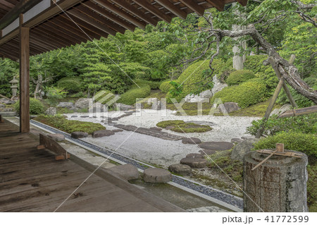 浄妙寺 の喜泉庵と枯山水の庭園(鎌倉市浄明寺) 浄妙寺 の喜泉庵と枯山水の庭園(鎌倉市浄明寺) 41772599