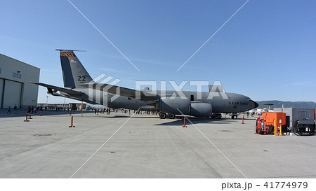 米空軍のKC-135R空中給油機 41774979