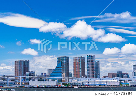 《東京都》東京ベイエリア・立ち並ぶタワーマンション 《東京都》東京ベイエリア・立ち並ぶタワーマンション 41778394