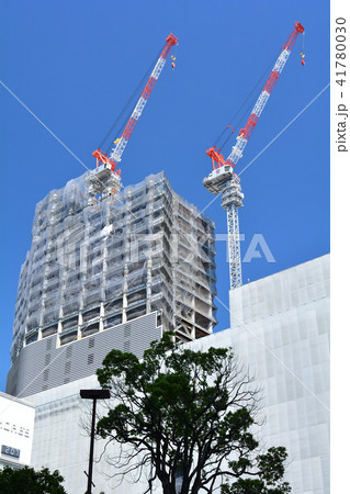 建設中の横浜駅ビル 41780030