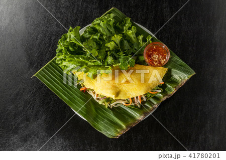 ベトナム料理バインセオ Vietnamese variety ベトナム料理バインセオ Vietnamese variety 41780201