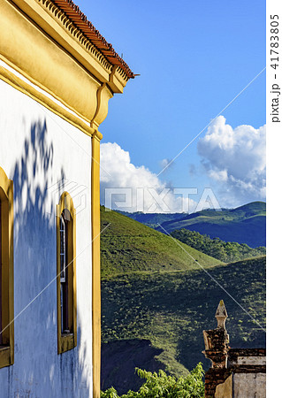 Church and mountains of Ouro Preto 41783805