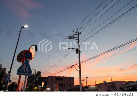 夕暮れ時の街 夕暮れ時の街 41784921