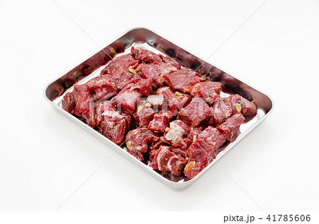 牛肩ロース サイコロ味付け肉 41785606