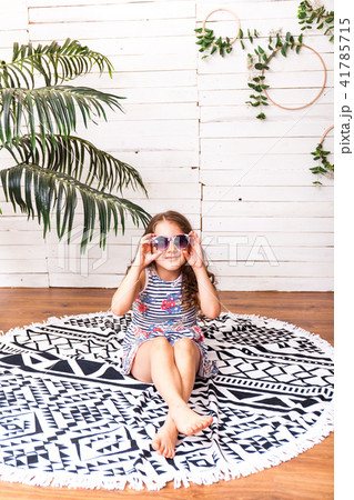 Little girl in vacation 41785715