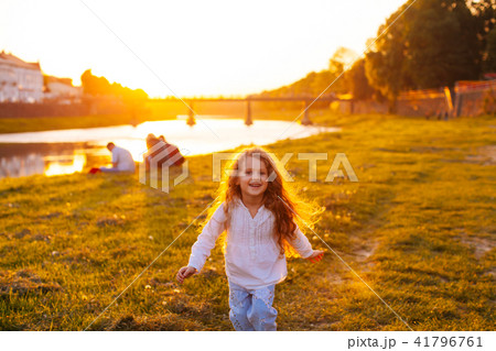 The girl is running towards happiness 41796761