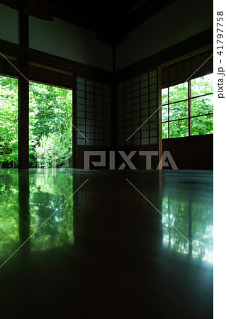 初夏の閑院宮邸跡 41797758