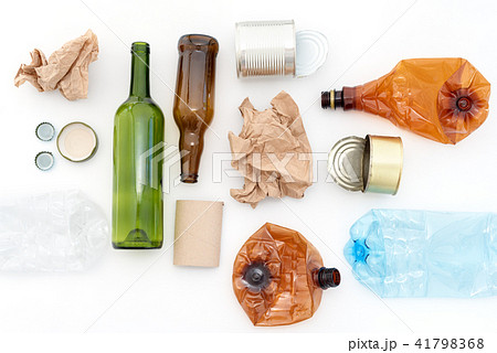 Recyclable waste, resources.Clean glass, plastic 41798368