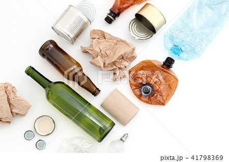 Recyclable waste, resources.Clean glass, plastic 41798369