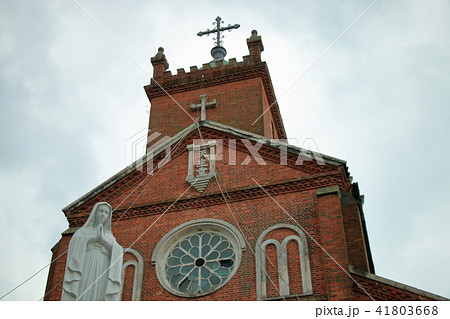 マリア像と黒島天主堂 41803668