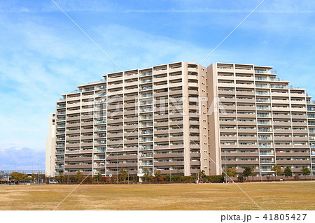 国鉄操車場跡地に建つマンション 国鉄操車場跡地に建つマンション 41805427