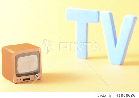 TV 41808636