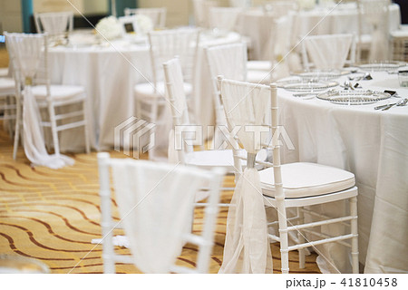 Luxury wedding reception dinner table setup Luxury wedding reception dinner table setup 41810458