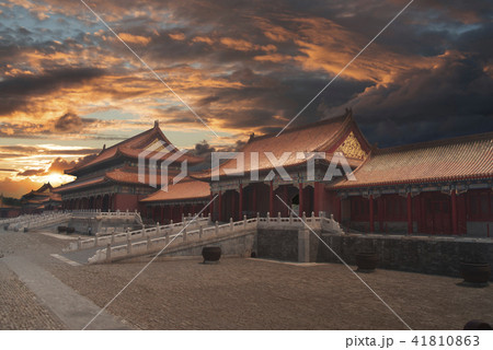 Forbidden City is the largest palace complex Forbidden City is the largest palace complex 41810863