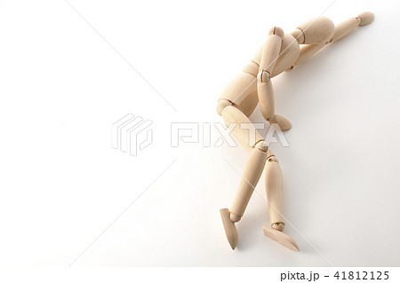 体調不良　気絶　死亡 41812125