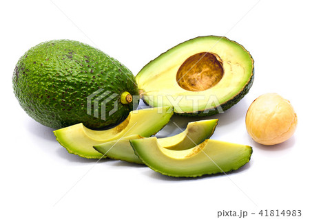 Avocado isolated on white 41814983