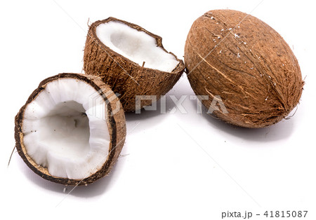 Fresh coconut isolated on white 41815087