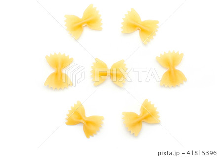 Raw fresh farfalle isolated on white 41815396