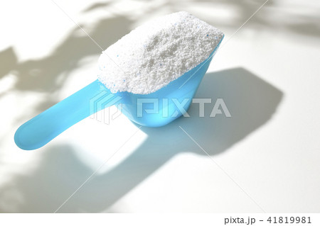 葉陰と洗剤 41819981