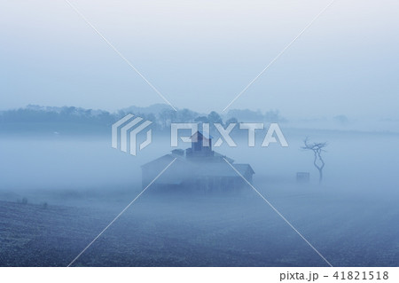 風景 霧 建物 41821518