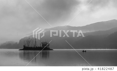 韓国 島 霧 41822487