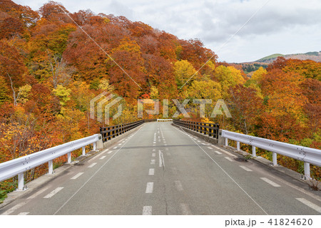 Scenic view of high mountain road at Hachimantai. 41824620