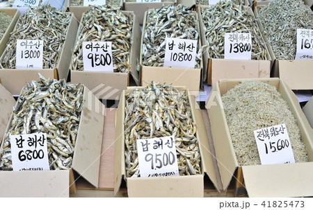 アンチョビ 魚 乾燥 41825473
