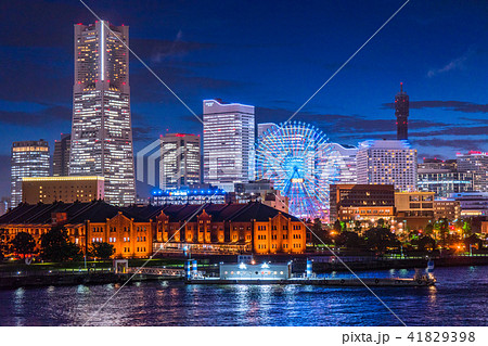 神奈川県 横浜みなとみらい 夜景の写真素材