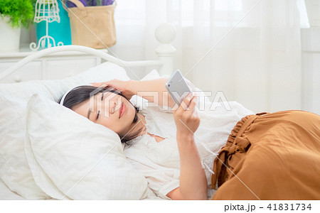 女性 女の人 女 41831734