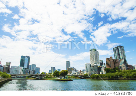 大阪天満橋から見る中之島 41833700