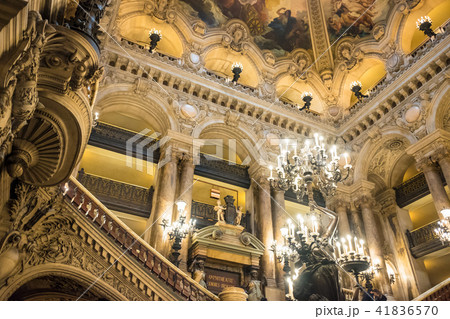 フランス パリ オペラ座の大階段 41836570