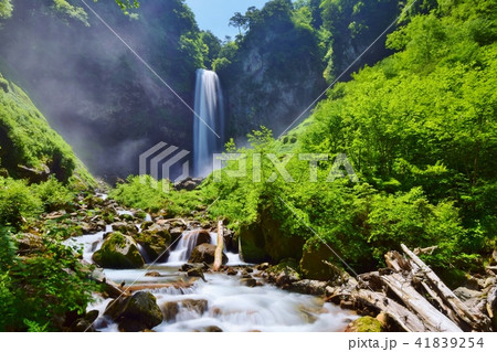 奥飛騨 ・平湯大滝　夏景色 41839254