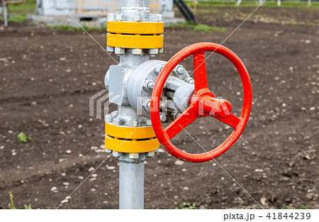 Pipeline with control valve. Oil industry 41844239