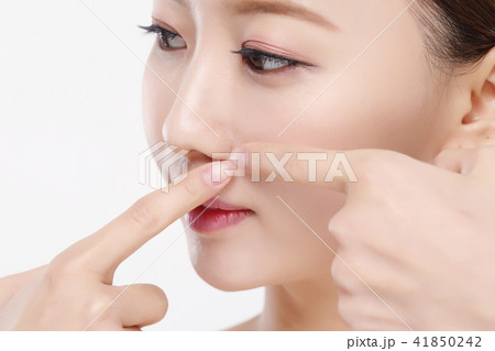 RF photos - beauty portrait of a young woman isolated on white background, concept for health and skin care. 069 RF photos - beauty portrait of a young woman isolated on white background, concept for health and skin care. 069 41850242