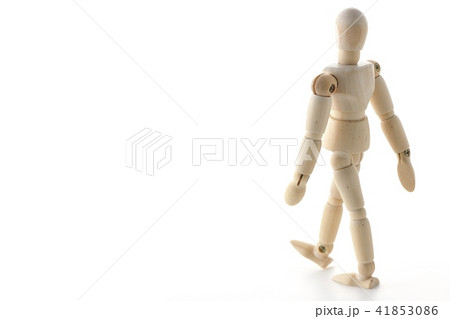 あてもなくただ歩く 41853086