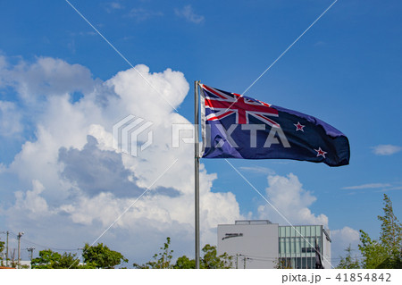 ニュージーランド国旗と青空 ニュージーランド国旗と青空 41854842