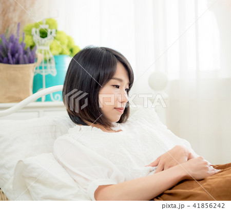 病気 病人 気分が優れない 41856242