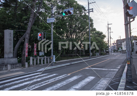 大阪・豊中稲荷神社前の風景 大阪・豊中稲荷神社前の風景 41856378