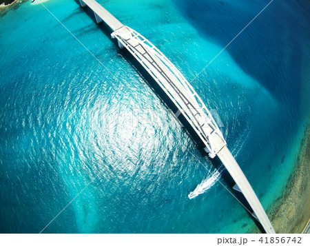 瀬底大橋の空撮 瀬底大橋の空撮 41856742