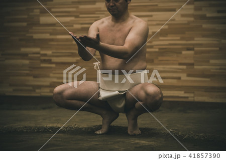 Sumo wrestling Sumo wrestling 41857390