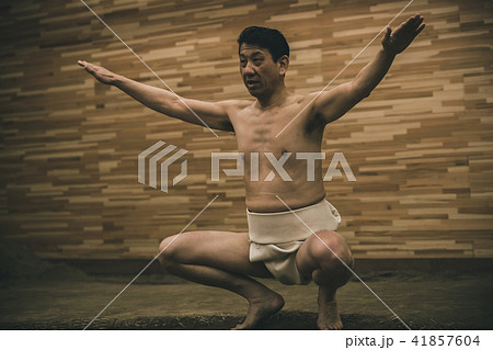 Sumo wrestling Sumo wrestling 41857604