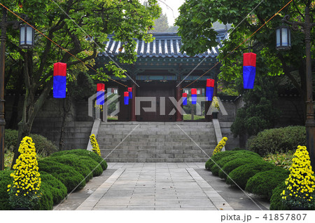 祠堂 庁舎提灯 伝統 41857807